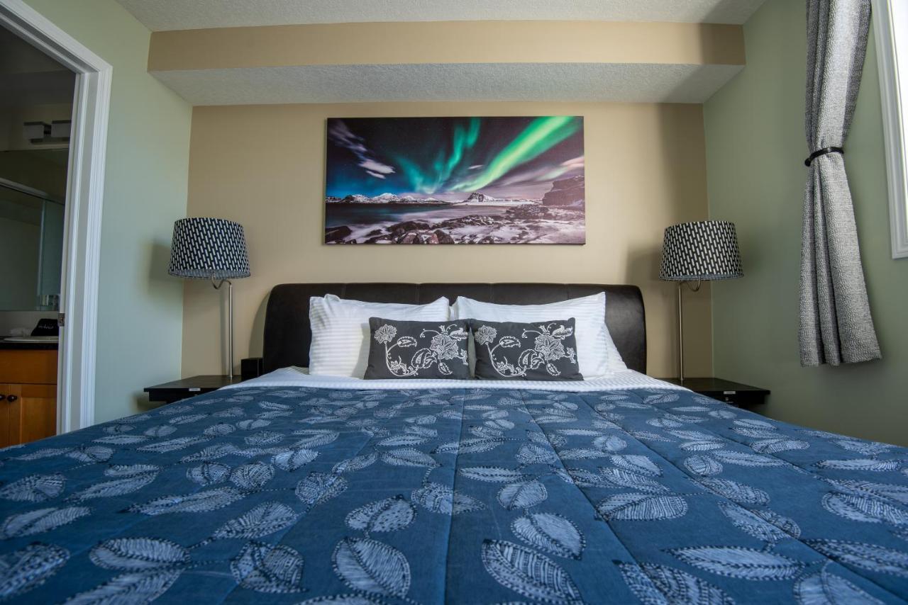 Renovated Chalet At Mystic Springs, Mountain Views, Pets Welcome! 캔모어 외부 사진